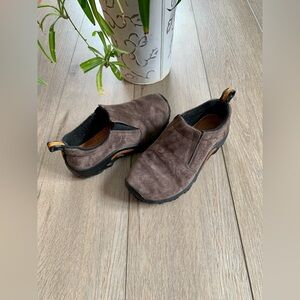 Merrell work/walking shoe